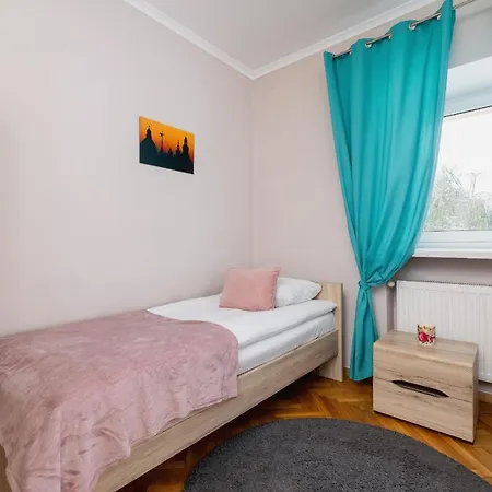 Family Near Galeria Kazimierz Cracow By Renters *