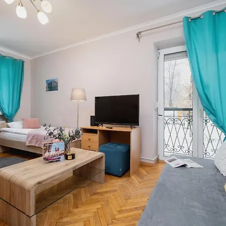 Family Near Galeria Kazimierz Cracow By Renters شقة *